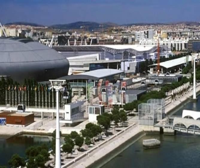 Parque Das Nacoes, Near Airport, Metro Station Lisbon Bagian luar foto